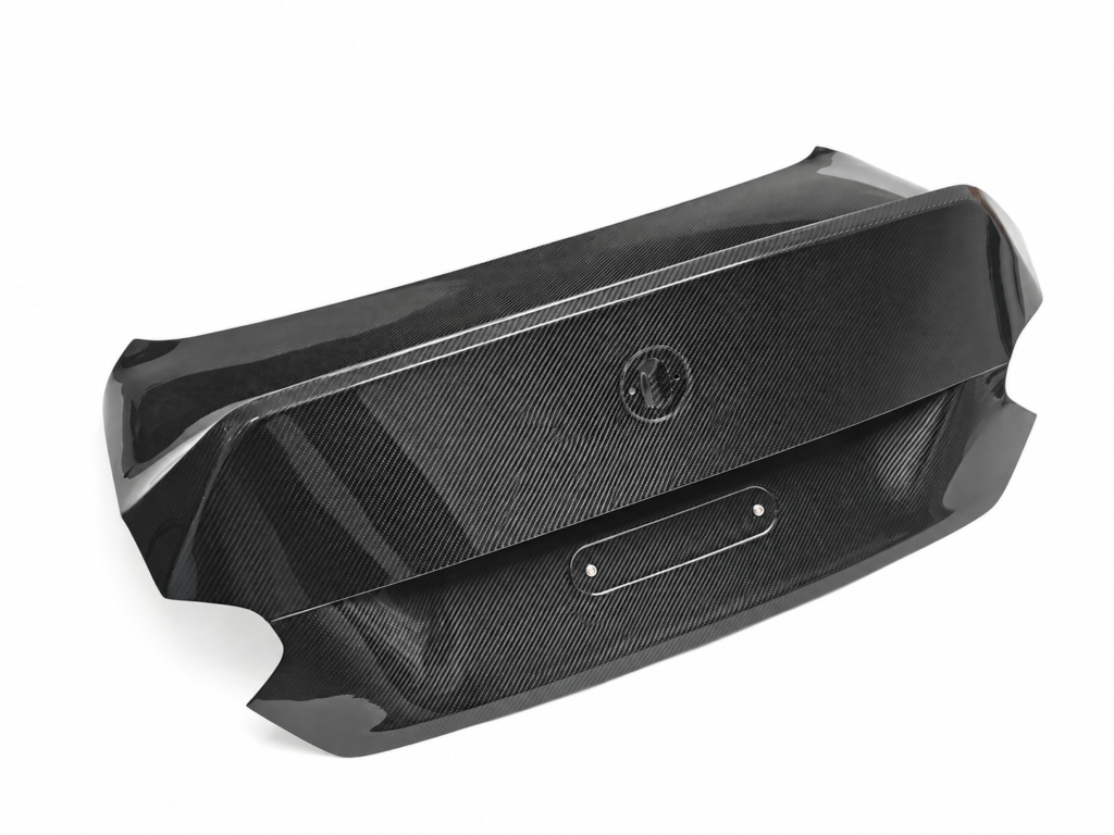 For BMW G87 / G42 Dry Carbon Fiber Trunk Lid - CS-Style